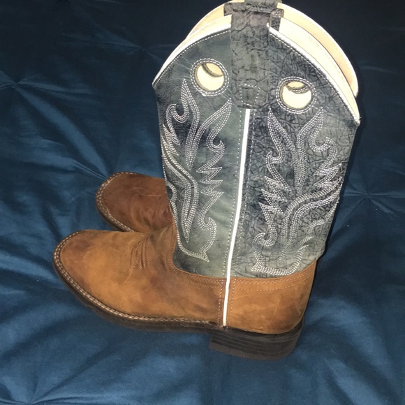 SOLD - Picture 2 of 3